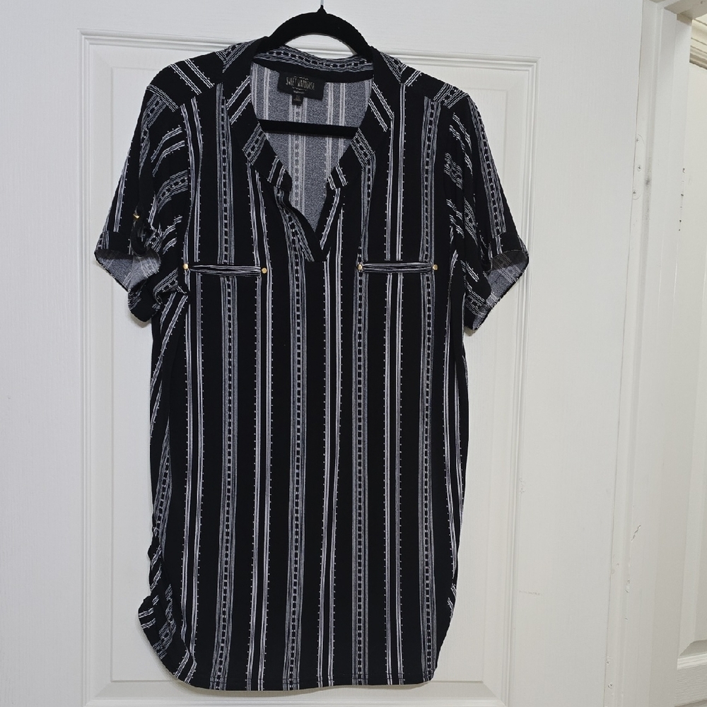 Sweet Wanderer Monochrome Patterned Top